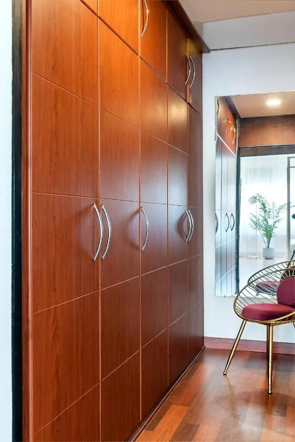 Monkeys Apartments La Campana Suites 세비야 0*,  스페인